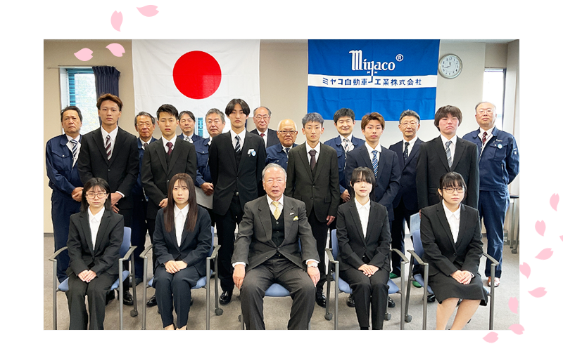 今年は10名のフレッシュマンが入社しました